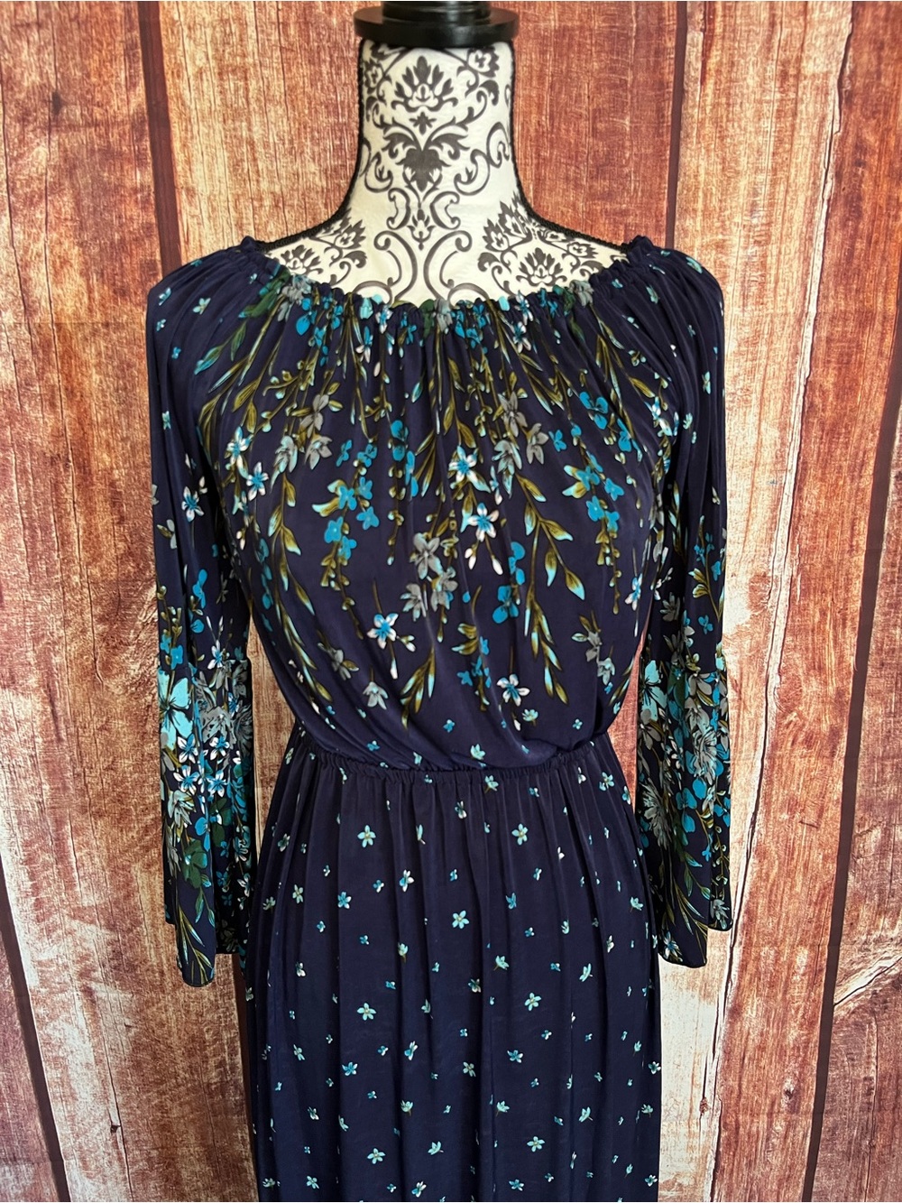 Ace Fashion | Boho Off-Shoulder Navy Floral Maxi Dress with Bell Sleeves - Picture 3 of 8